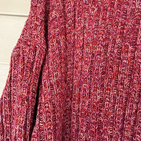 Universal Thread Sweater - Picture 3 of 4